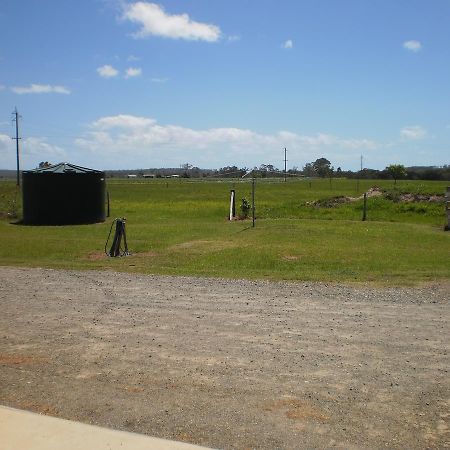 Country View Motel Ilbilbie Esterno foto